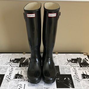 Hunter original gloss tall boot size 7m/8f